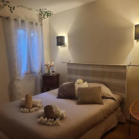 Hotel De L Helvie Chez Coco & Ricou Valvigneres